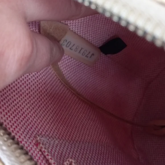 ❌️🚫 SOLD! Dooney & Bourke Vintage Coated Cotton Crossword Bucket Bag & Wallet - Picture 13 of 16